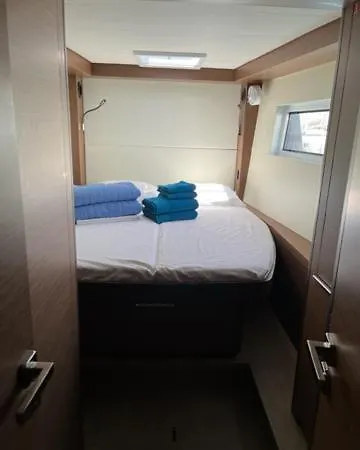 Úszó hotel Fancy Sailing *